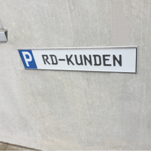 Parkschild- Halterung für Wandbefestigung aus Edelstahl für KFZ - Schild/Kennzeichen